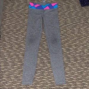 Girls ivivva leggings